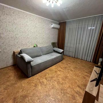 Івана Мазепи просп., 77