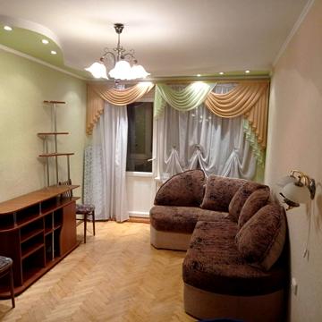 Андрія Малишка вул., 3