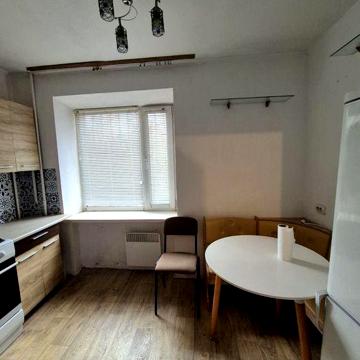 Продам 1 кімнатну квартиру у Центрі