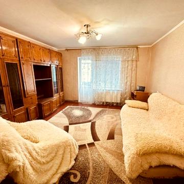 Продам 3х кімнатну квартиру. Полтавська. Варто