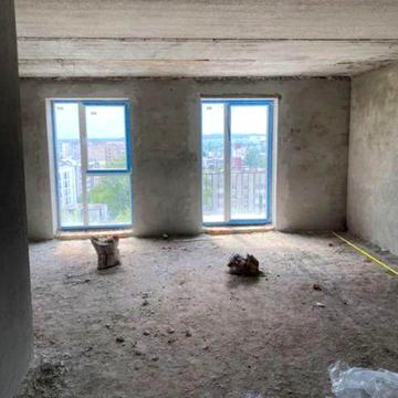 Продаж 1к квартири 43 м.кв., вул. Шпитальна