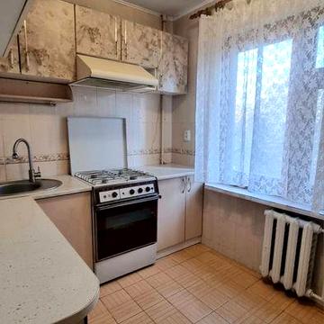 Оренда 1к.кв на 3/9 по вул. Д. Вишневецького ( Ладозька) Бородинський