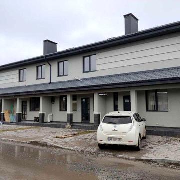 Продам  3-к 2 эт квартиру в таунхаусе Слобожанськое ж/к Золотые Ключи. ЖК Золотые ключи