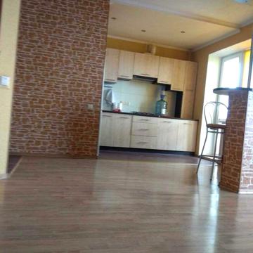 Квартира 45 м.кв. Таврік. Хазяїн. Продам.