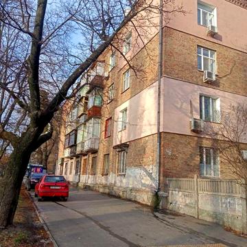Продажа  1 комнатной квартиры  ул Гарматная ст. м. Шулявская Центр,