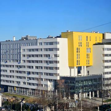 Володимира Великого вул., 10