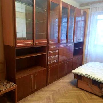 сдам 1-к.квартиру с мебелью и быт. техникой, метро Дарница