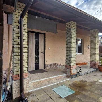 Продаж будинку на 7 сотках