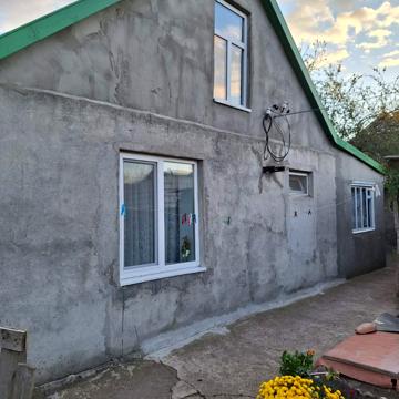 центральна, 10