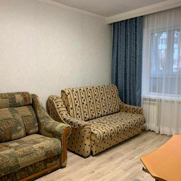 Метро Голосіївська. 1 кімнатна квартира на вул. Деміївська 35