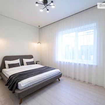 Продаж 4к Дім Центральна вулиця