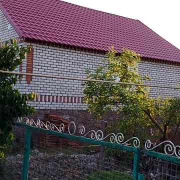 Продам будинок(недобудований) в центрі міста .