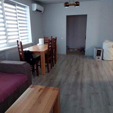 Квартира в частном доме,паркинг,свой двор для отдыха