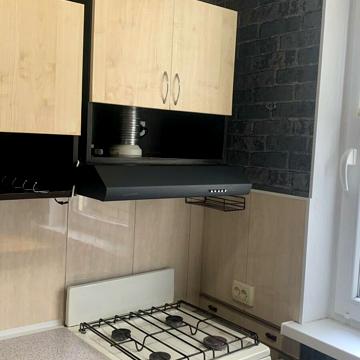 Руставелі вул., 25