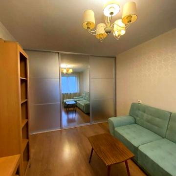 Продаж 3к Квартира вул. Паркова