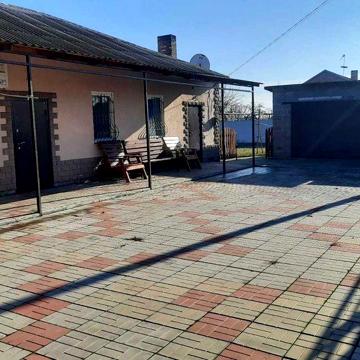 Продам будинок з ремонтом та меблями