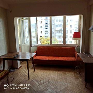 Продається 1 к квартира  Русанівка вул.. Ентузіастів, 29/2.