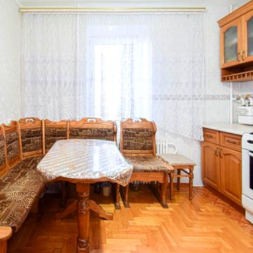Злуки просп., 35