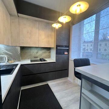 Аренда 2х ком кв, Премиум Класса . На 96 квартале ( пр Гагарина )
