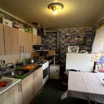 Продаж 5к Дім Космонавтів вулиця
