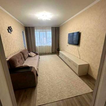 Продаж 3к Квартира Хмельницького Богдана вулиця