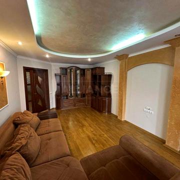 Продаж велика 3 км квартира в самому центрі 96м2, вул. Пд. Бульвар