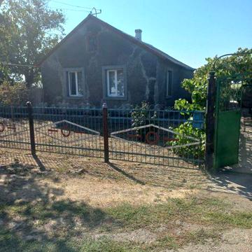 Дом Миколаївська область, Баштанський район, с. Лоцкіно 100 кВ.м
