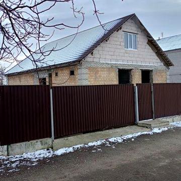 Продається недобудований будинок у Фастові.