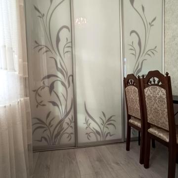 Чорновола вул., 66