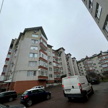 Симона Петлюри вул. (), 34г