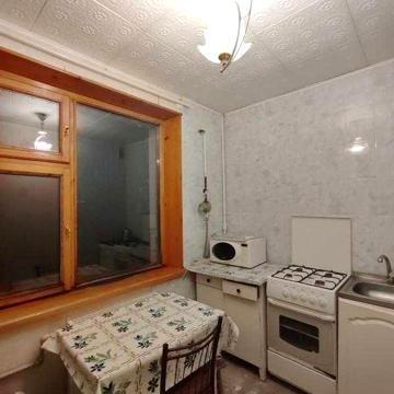 Продам 1 кім. квартиру в Дергачах (індивідуальне опалення) вул. Садова