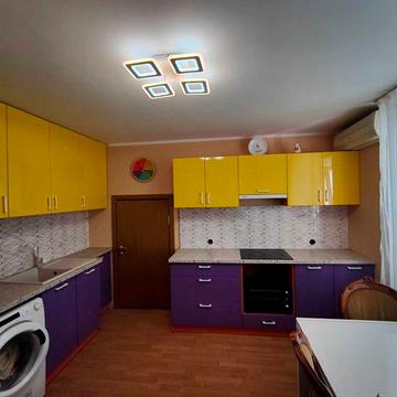 Продається 2к квартира в мікрорайоні Пирогово