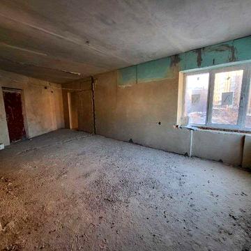 В продажу двокімнатна квартира, яка чекає на першого власника, ПОДІЛ
