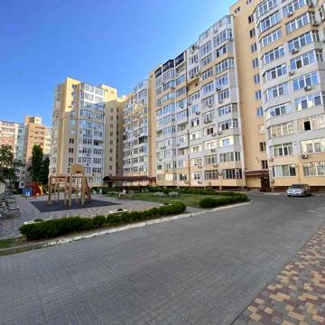 2 Ком. Говорова/ Шампанский пер/ Парк Победы 82м2-89 тыс.