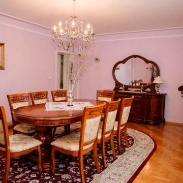 Павла Чубинського вул.