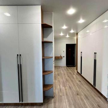 Продам 2 ком с АО, Центр,Під Є Оселя, Мебель, Техника,