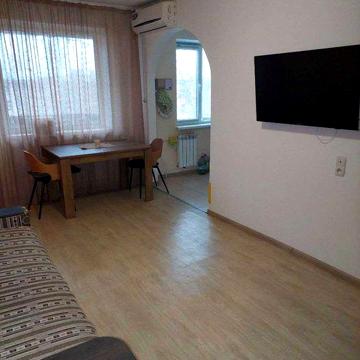 Продам 3к квартиру, р-н 40 років