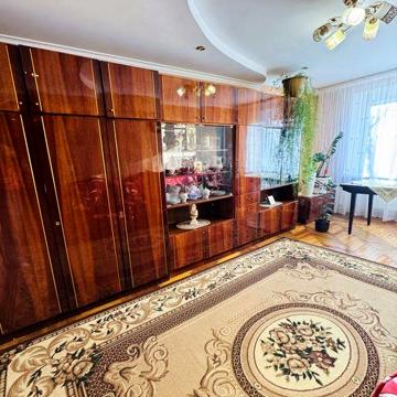 Продам трьох кімнатну на БАМІ у м.Новий Розділ.