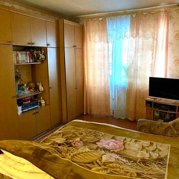 Продам 2х комнатную на Олександра Поля 121