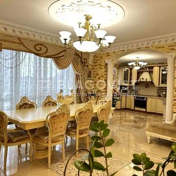 Центр! Продаж 4к кв на Голосіївському пр. 30-Б Ремонт метро Деміївська