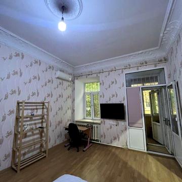 Продаж 5к Квартира вул. Ніжинська