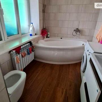 Продаж 3к Дім Лесі Українки вулиця