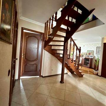 Продаж 3к Квартира вул. Антонича