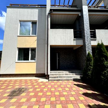 Прорізна вул.