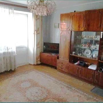 3-х (чотирикімнатна) квартира , цегла. 4 поверх. Площа Перемоги