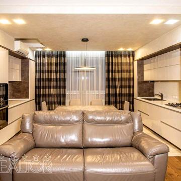Продажа! 4-к. кв. с  ремонтом в ЖК на ул. Ярослава Мудрого 30-А ЖК на ул. Ярослава Мудрого 30-А
