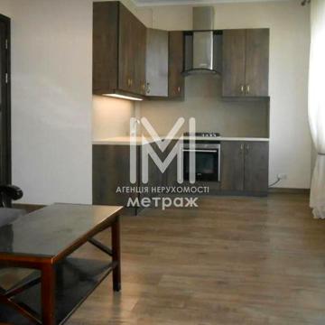 Продаж сталінки (55м) на бул. Міхновского, 9