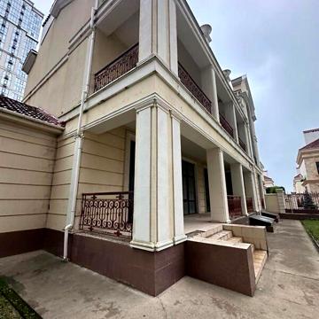 Продаж 7к Дім Французький бульвар