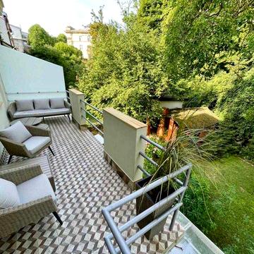 Продаж 3 кімнатної квартири в парку вул. Карпинця