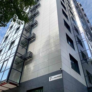 2х кімнатна + кухня-вітальня 118,6 м² в ЦЕНТРІ (Преміум клас) ЖК Оазис